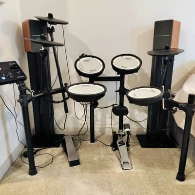Roland TD-07DMK V-Drum Kit with Mesh Pads 2021 - Black