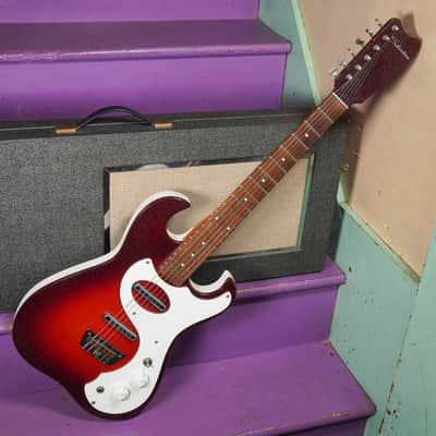 1964 Silvertone 1457 (Danelectro) Electric Guitar w/5w 1x8" Amp-in-Case (VIDEO! Fresh Work on Both, Ready)