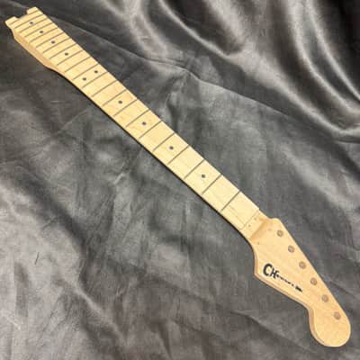 Charvel San Dimas Maple Neck Compound Radius