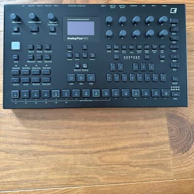 Elektron Analog Four MKII 4-Voice Tabletop Analog Synthesizer 2020 - Present - Black