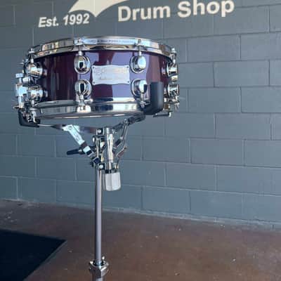 Mapex Saturn Series 5.5x14" Maple/Walnut Snare Drum in Transparent Cherry Red Lacquer