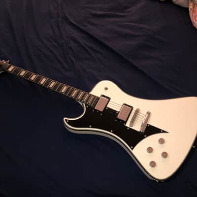 Hagstrom Fantomen left handed guitar for repair