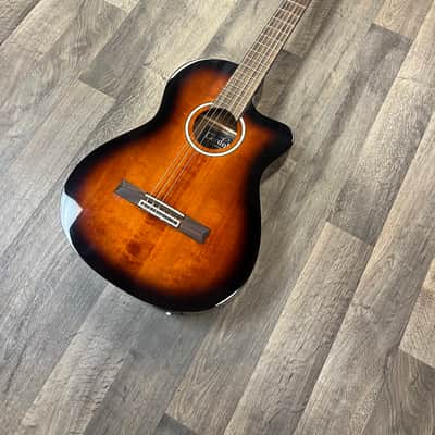 2020s Cordoba Fusion 5 Electric-Classical w/GB