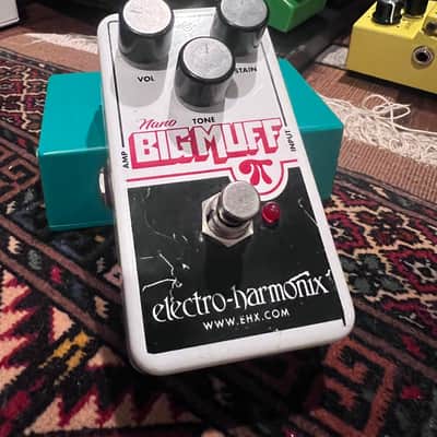 Electro-Harmonix Nano Big Muff Pi Distortion / Sustainer 2013 - Present - White / Black / Red