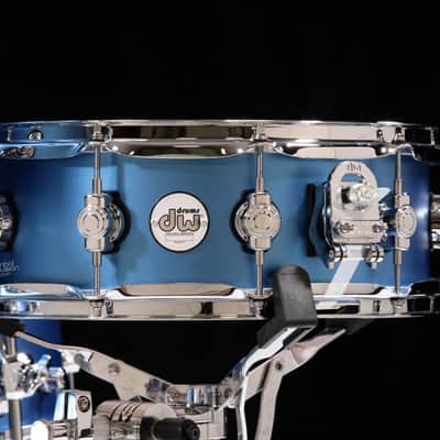 NEW UNOPENED - DW Drums Design Series 5" x 14" Maple Snare Drum - Blue Aqua Metallic