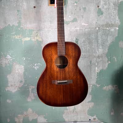 Martin 000-15M StreetMaster 2017 - Present - Mahogany Burst