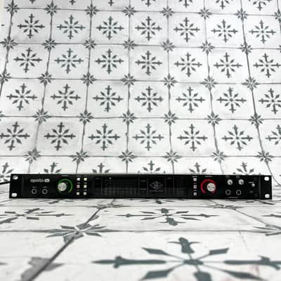 Universal Audio Apollo 8p QUAD Thunderbolt 2 Audio Interface