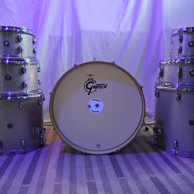 Gretsch CM1-E826P Catalina Maple Round Badge 7x8 / 7x10 / 8x12 / 14x14 / 16x16 / 18x22 / 6x14" 7pc Drum Kit 2015 - Present - Silver Sparkle