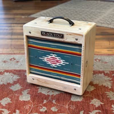 Black Volt The Hawk 15W Hand-Wired 10" Combo