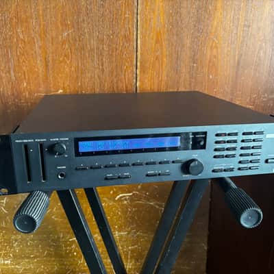 Korg M1R MUSIC WORKSTATION rack-mount module of M1 New internal battery and display