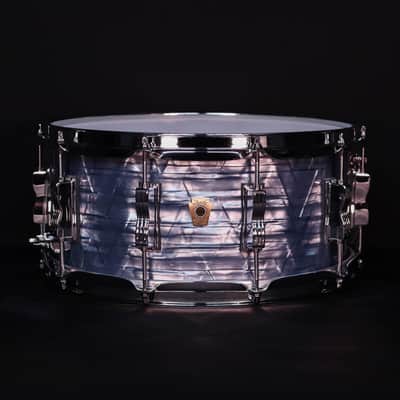 Ludwig 6.5" x 14" Classic Maple Snare Drum, Sky Blue Pearl