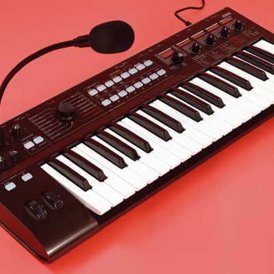 Korg R3 8-voice Virtual Analog synthesizer w. 16-band vocoder