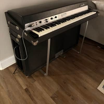 Rhodes Suitcase Piano 73-Key Electric Piano 1979