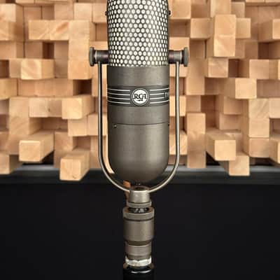 Vintage RCA 77-DX, 77 DX, Ribbon Microphone. Just Serviced. (2)