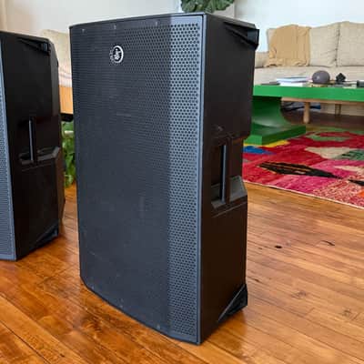 Mackie Thump15A 15" 1300-Watt Powered Loudspeaker 2019 - Present - Black