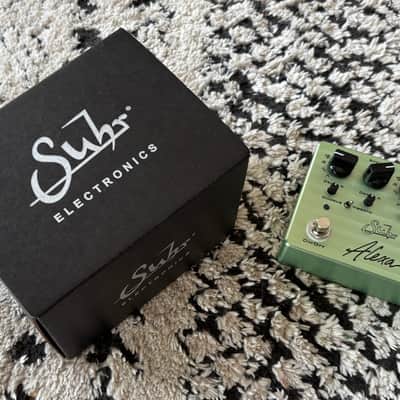 Suhr Alexa Chorus Vibrato Pedal Mint Rare Discontinued