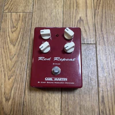 CARL MARTIN Red Repeat