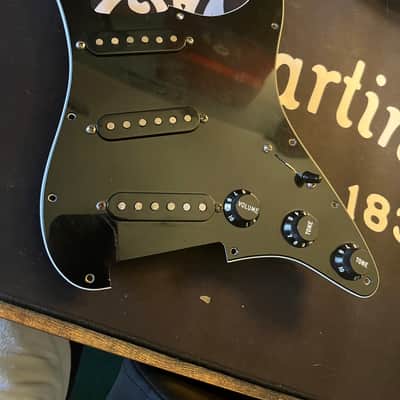 Fender American Standard Stratocaster Prewired Pickguard, SSS - Black