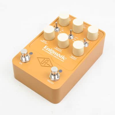 Universal Audio UAFX Enigmatic '82 Overdrive Special Amp Overdrive (03/30)