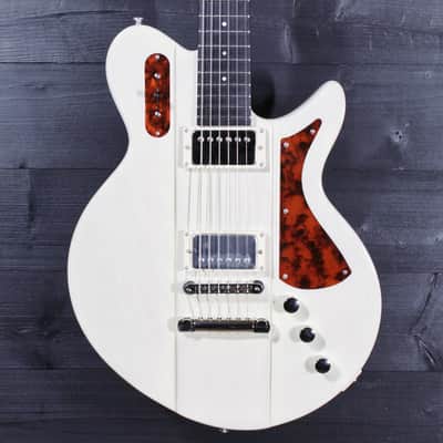 Eastman Juliet PB Electric Guitar – Boutique Offset w/ Bare Knuckle Pickup, Okoume Body, Premium Gig Bag