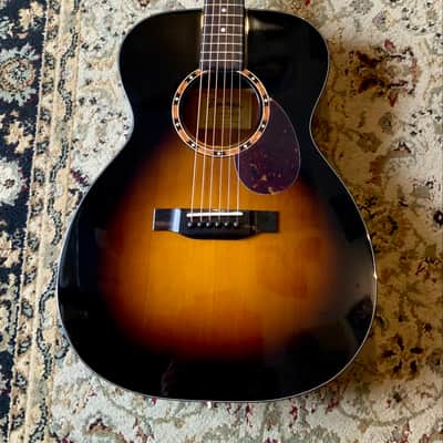 Eastman E2OM-SB-DLX