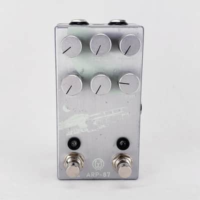 Walrus ARP-87 Multifunction Delay Guitar Pedal