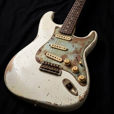 Fender stratocaster pickguard - steel rust Heavy relic
