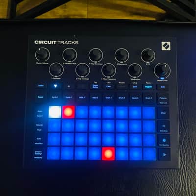 Novation Circuit Tracks Groovebox 2021 - Present - Black