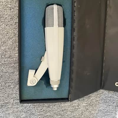 Sennheiser MD 421-N Cardioid Dynamic Microphone 1960s - 1980s - White