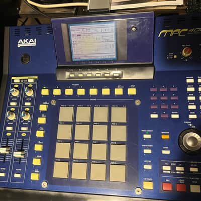 Akai MPC4000 Music Production Center 2002 - 2007 - Blue