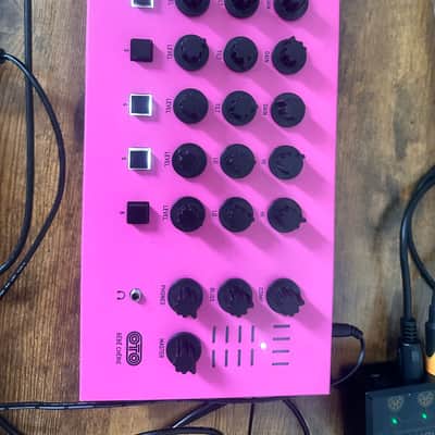 OTO Machines Bébé Chérie 6-Channel Stereo Analog Mixer w/EQs and compressor