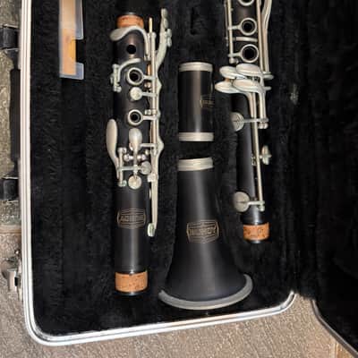 Selmer Bundy Bb Clarinet . Made in USA
