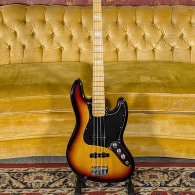 Fender Vintage Modified Jazz Bass '77 2013 - 3 Tone Sunburst