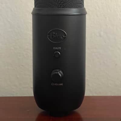 Blue Yeti Multipattern USB Microphone 2010s - Blackout