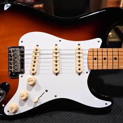 Fender Vintera Stratocaster 2019 - 3-Tone Sunburst #3920