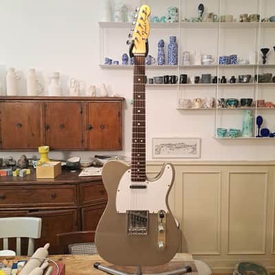 Custom Shop '67 Reissue Fender Telecaster 2005 - Shoreline Gold