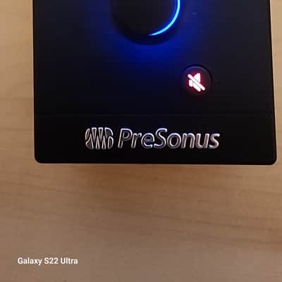 PreSonus Revelator io44 USB-C Audio Interface Free Shipping -He has the box!