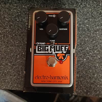 Electro-Harmonix Op-amp Big Muff Pi Fuzz Pedal