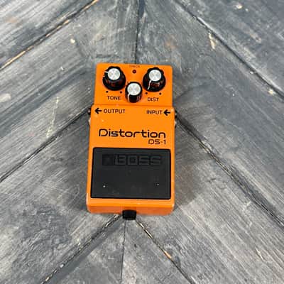 Boss DS-1 Distortion (Black Label) 1983 -Orange