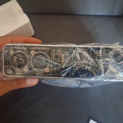 Behringer umc 202hd NEW!