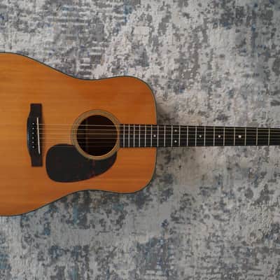 Martin D-18 1946 - 1964 - Natural