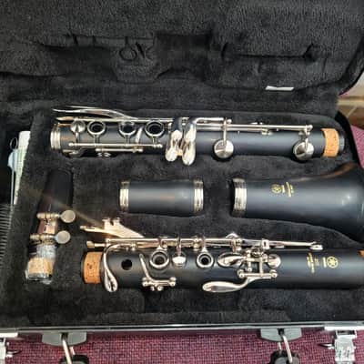 Yamaha YCL-255 Standard Bb Clarinet Outfit