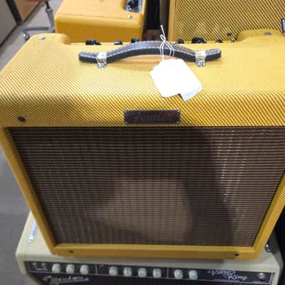 Fender Blues Junior Lacquered Tweed 15-Watt 1x12" Guitar Combo 2016 - Present - Lacquered Tweed - Local Pickup Only