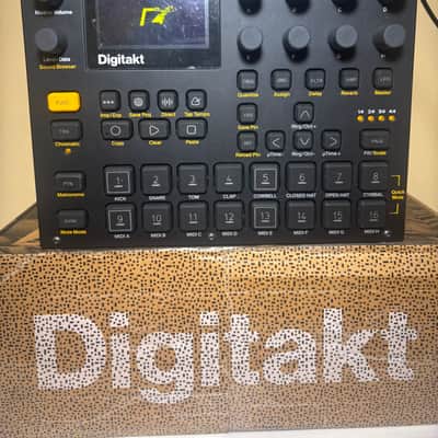 Elektron Digitakt 8-Voice Drum Computer & Sampler (Black) β Excellent Condition