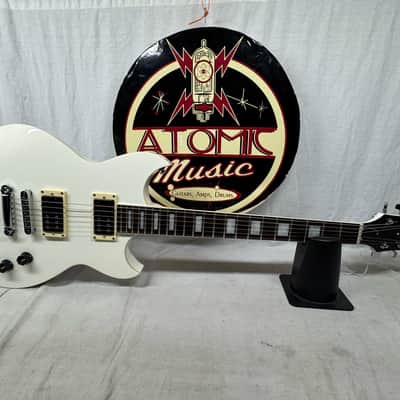 Reverend Signature Series Robin Finck Sensei Guitar