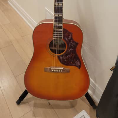 $600 Epiphone Hummingbird Studio Acoustic/Electric Guitar – Faded Cherry Sunburst
