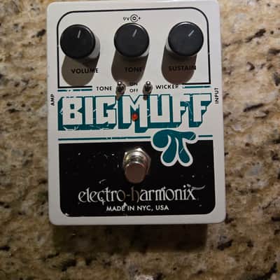 Electro-Harmonix Big Muff Pi with Tone Wicker Distortion / Sustainer 2008 - Present - White / Black / Green