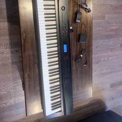 Casio Privia PX-330 88 Key Piano/Keyboard W/Sustain Pedal (Outstanding)