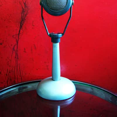 Vintage 1950's Turner 999 / U9S / 99 dynamic microphone w period Shure S34A desk stand display