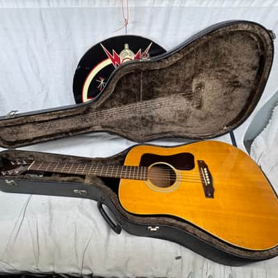 Guild D-15M d15m Acoustic Guitar with Case 1975